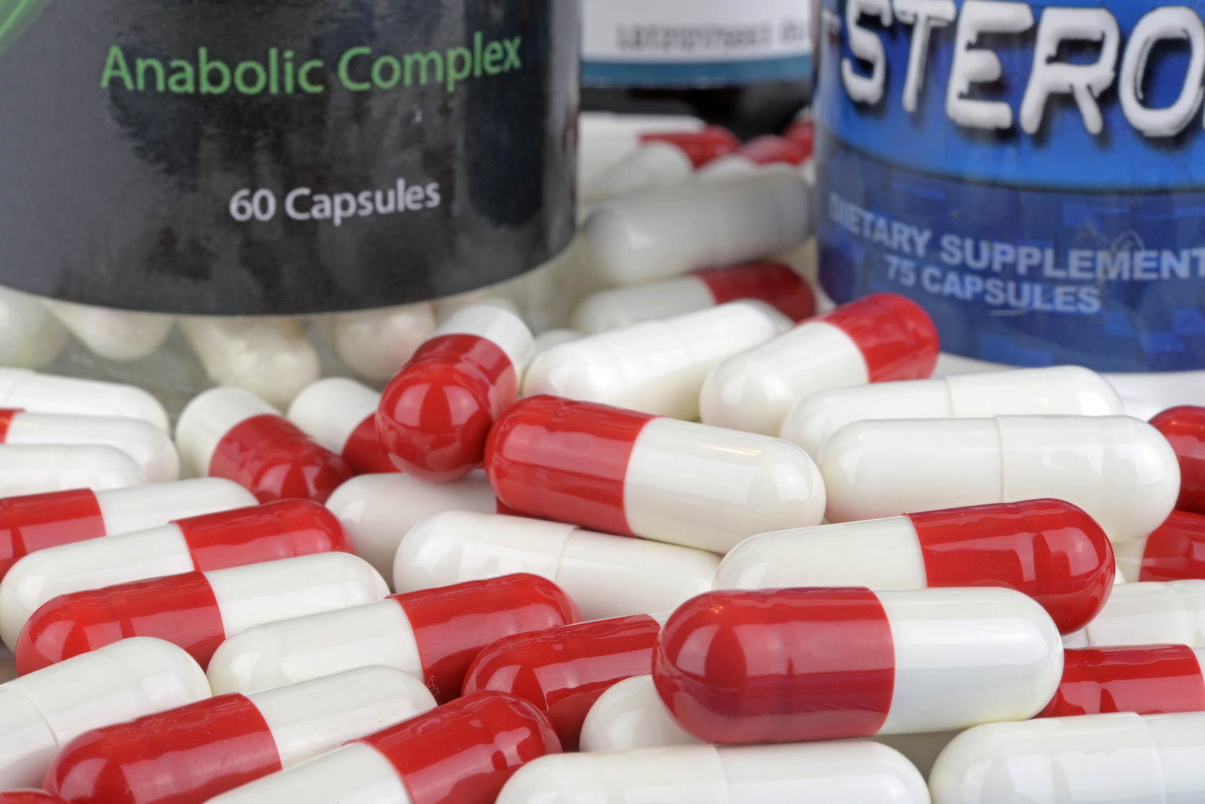 http://supplementsinreview.com/wp-content/uploads/2015/07/AnabolicPills.jpg