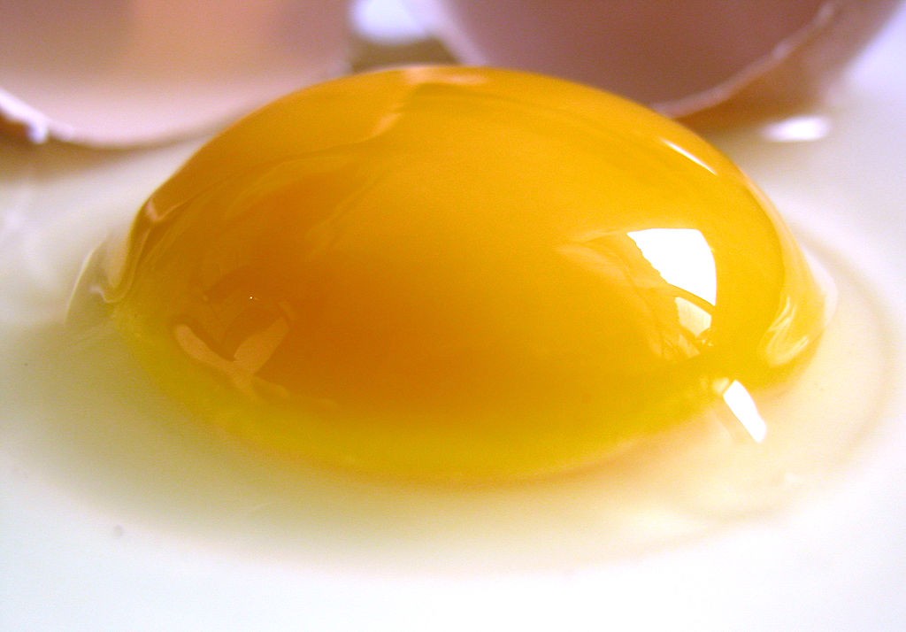 1024px-Raw_egg