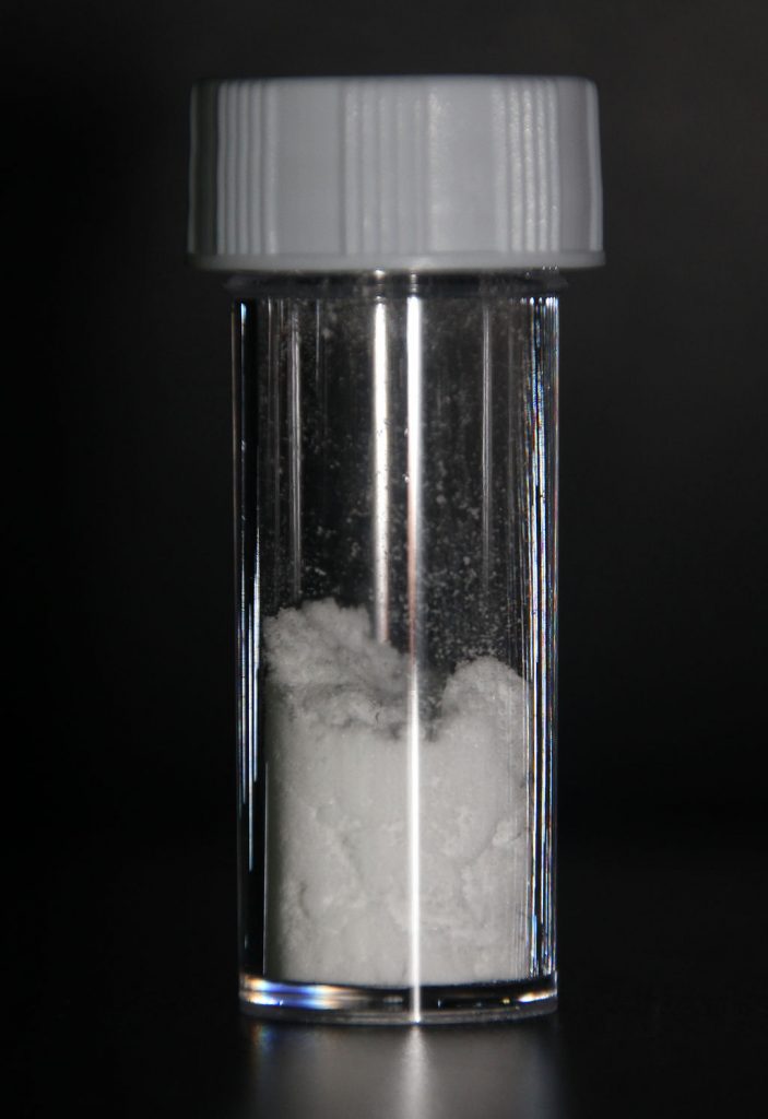 L-Glutamine is available in a few different forms, but the fine-powder form pictured is among the most popular. By LHcheM (Own work) [GFDL or CC BY-SA 3.0], via Wikimedia Commons